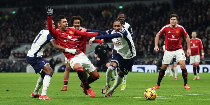 Man Utd vs Tottenham luôn mang đến những trận cầu giàu cảm xúc